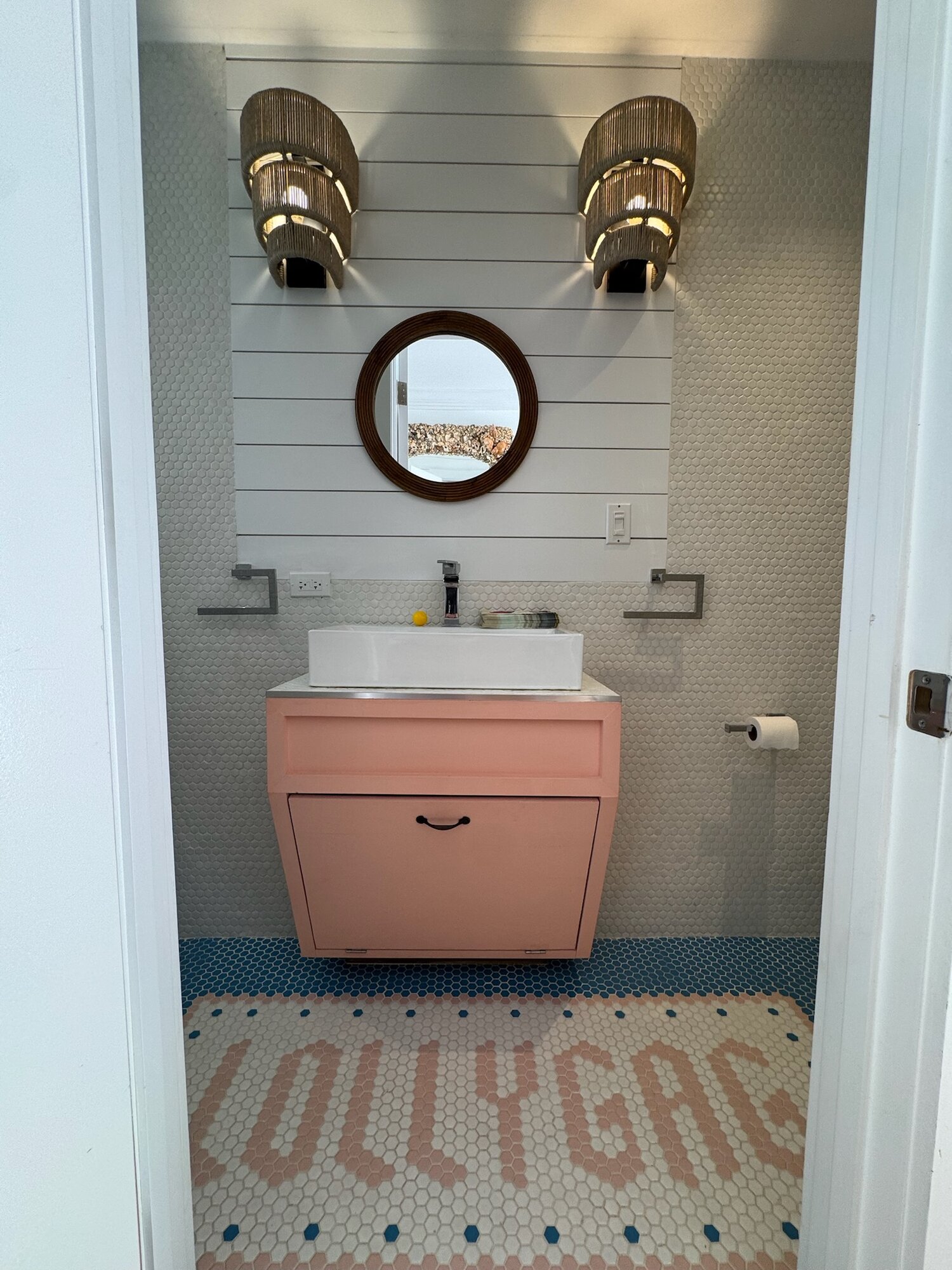 Lollygag bathroom